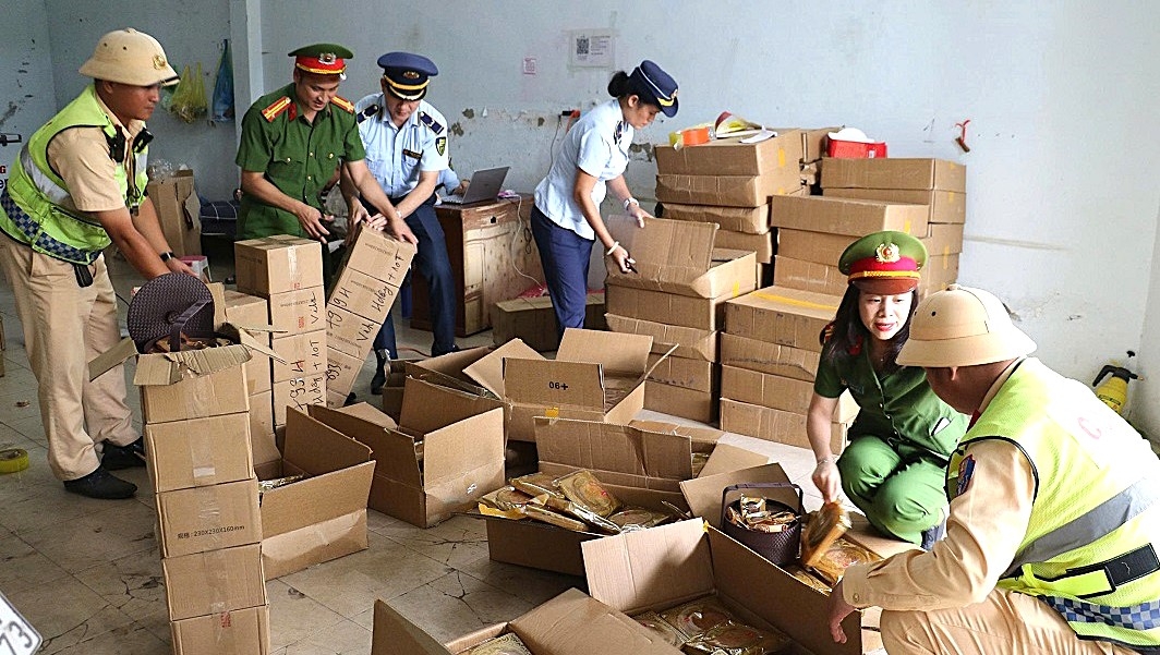 Nghệ An phát hiện gần 4.200 chiếc bánh trung thu không rõ nguồn gốc xuất xứ